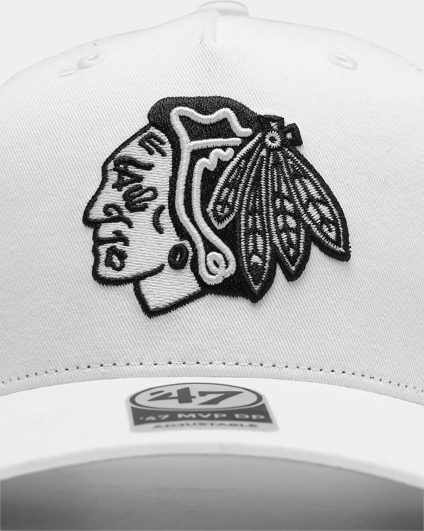 47 Brand Chicago Blackhawks Level Mesh MVP DV Snapback White