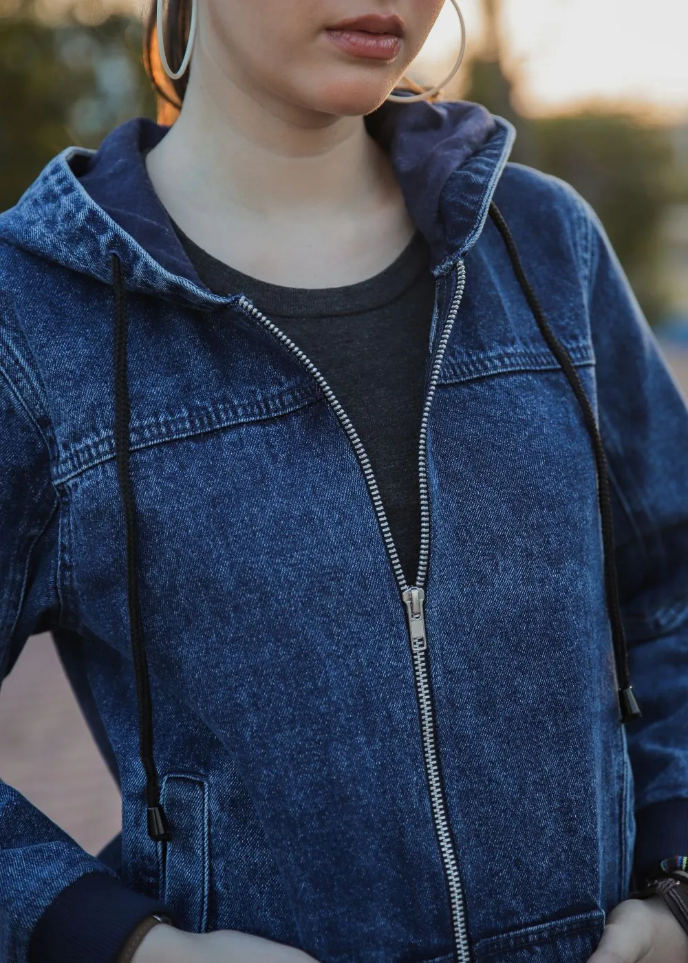 Blue Denim Hoodie & Black Vertex Jeans Look