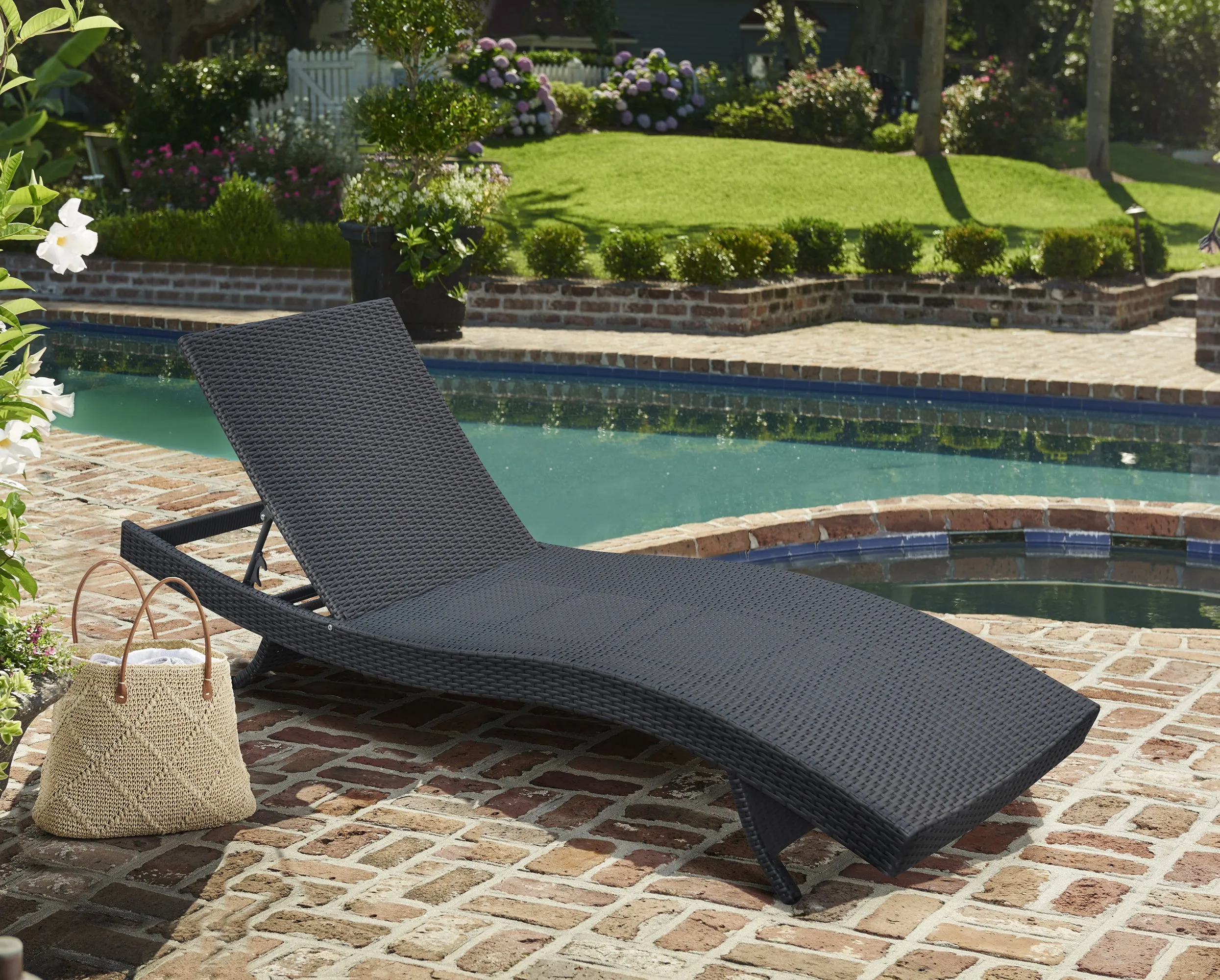 Cabana Outdoor Chaise Lounge