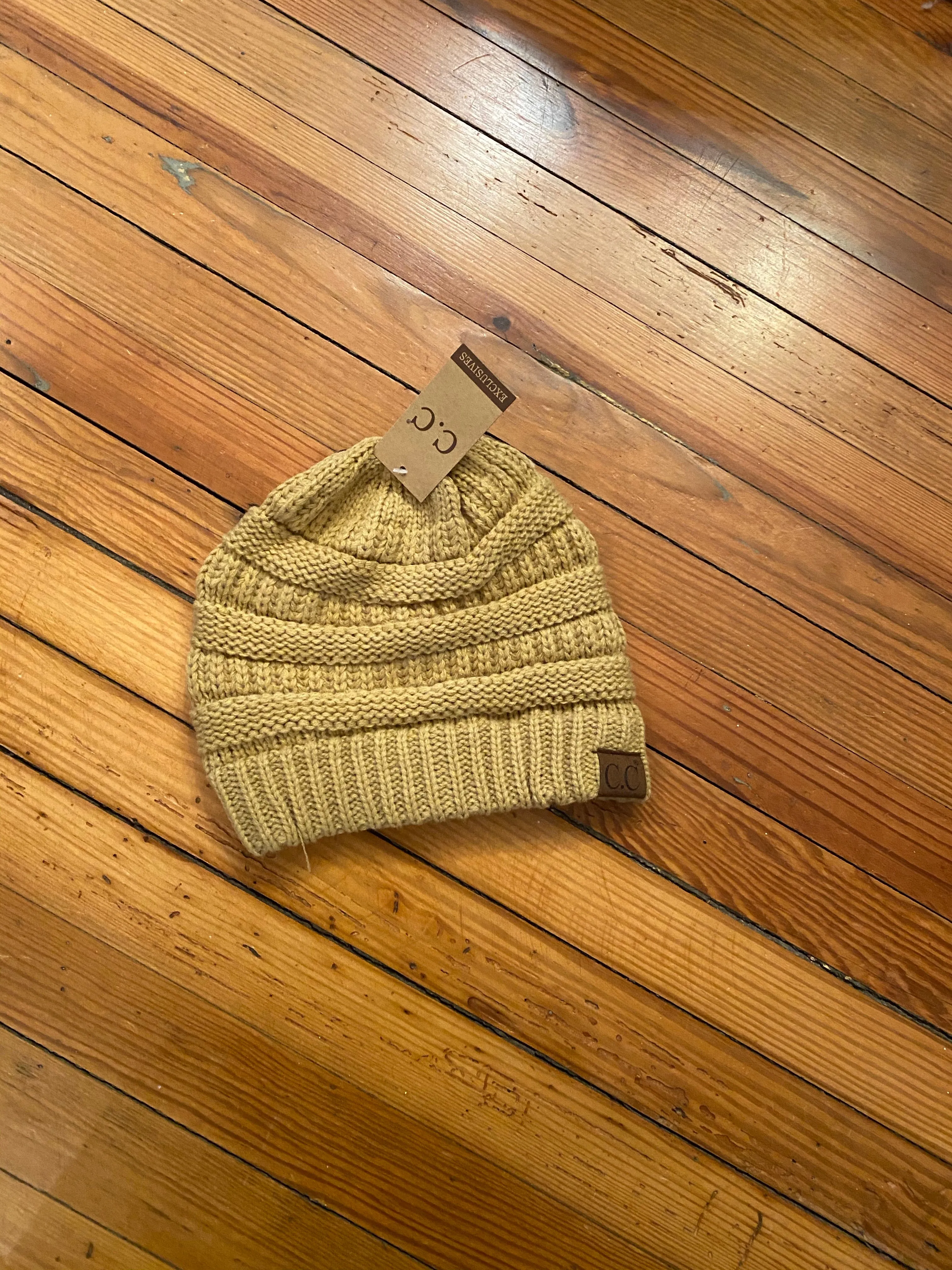 CC - Ribbed Cable Knit Hat