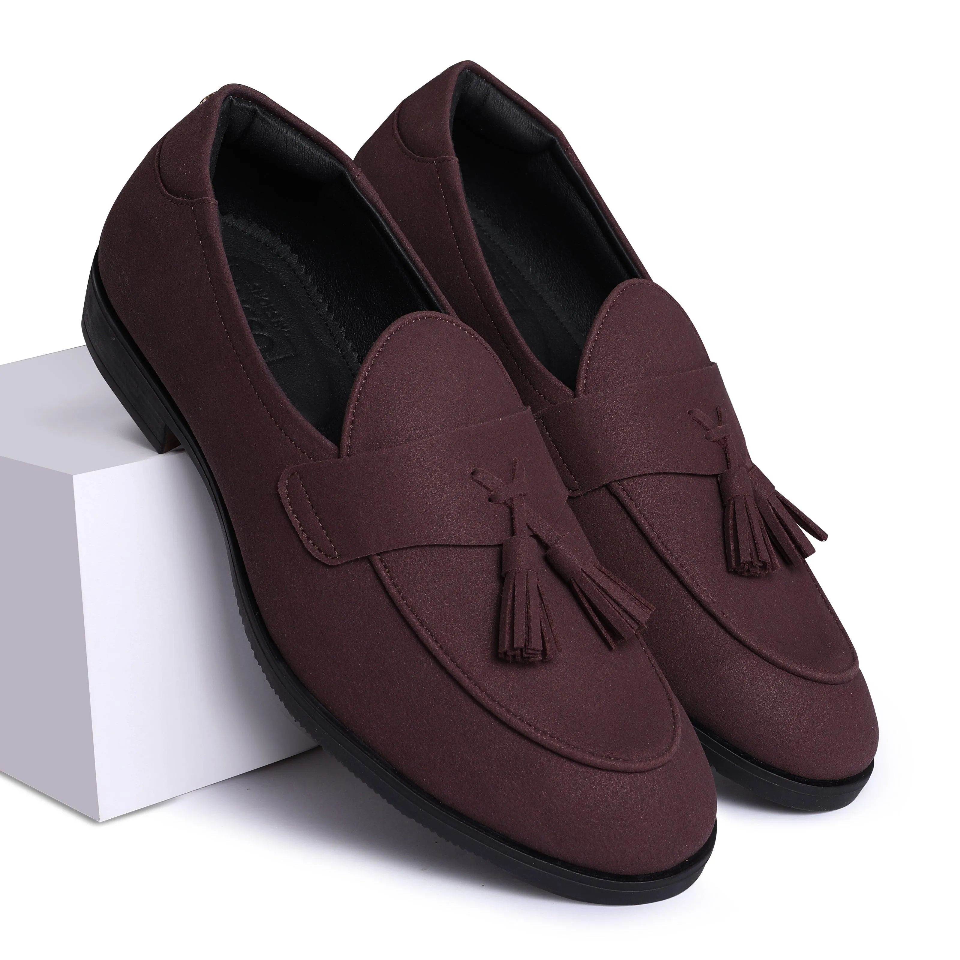 El Moho - Wine Suede Tassel Slip-On