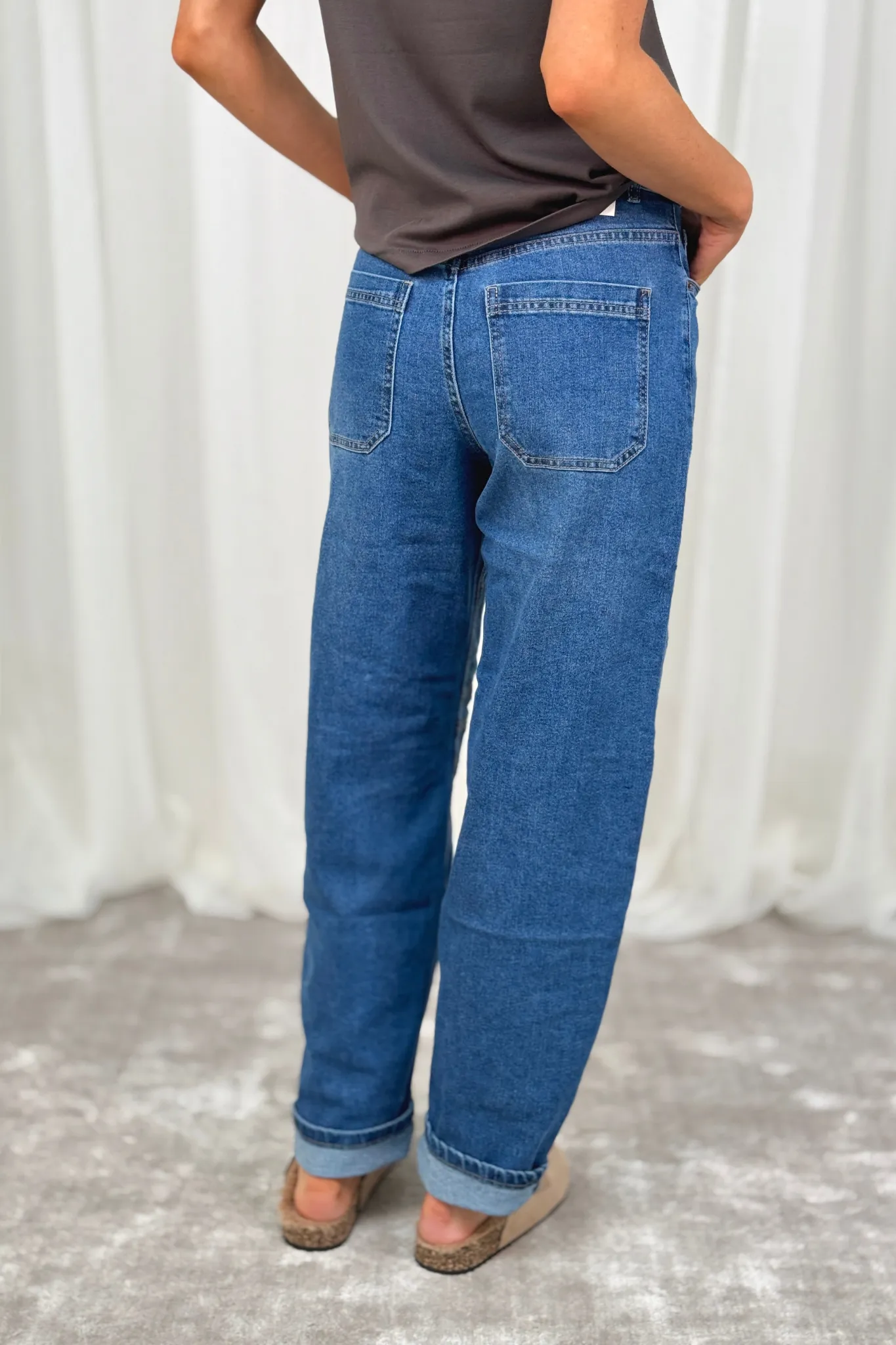 Freya Barrel Leg Jeans In Mid Wash