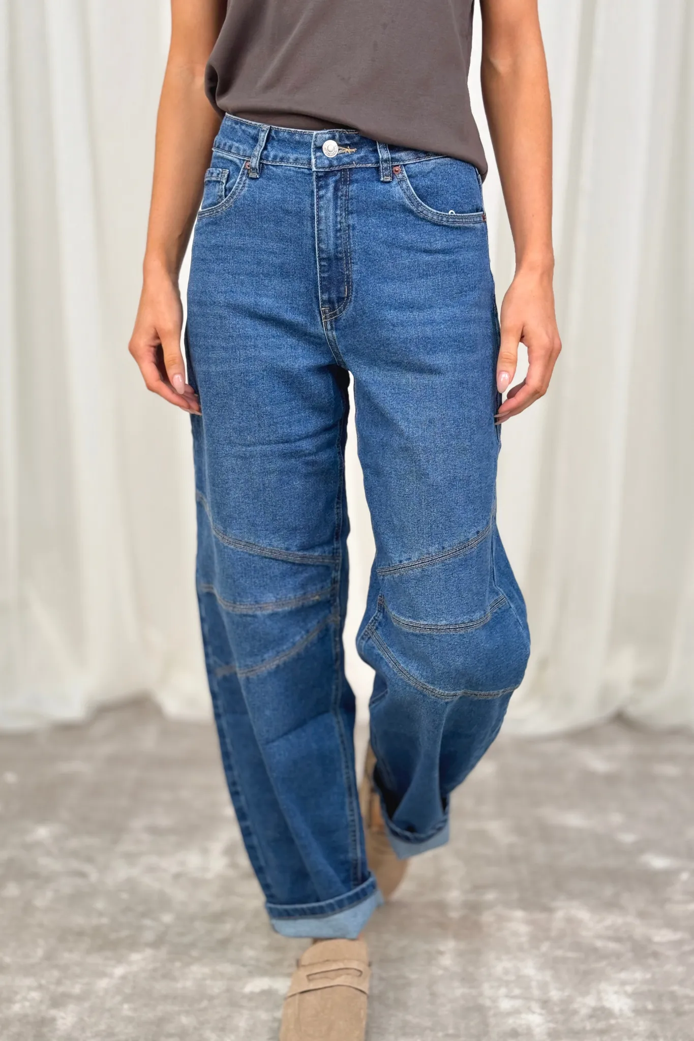 Freya Barrel Leg Jeans In Mid Wash