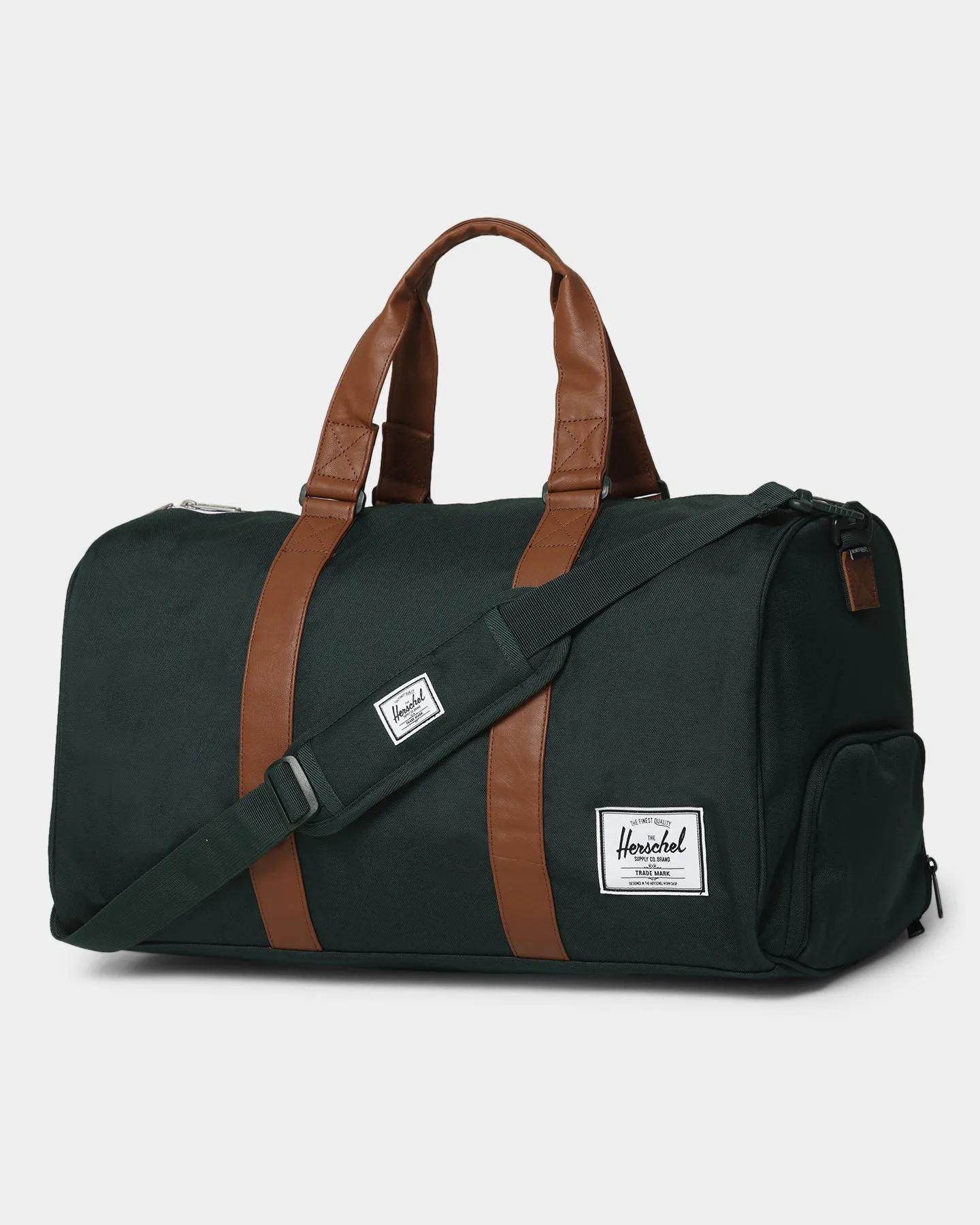 Herschel Novel Duffle Scarab/True White