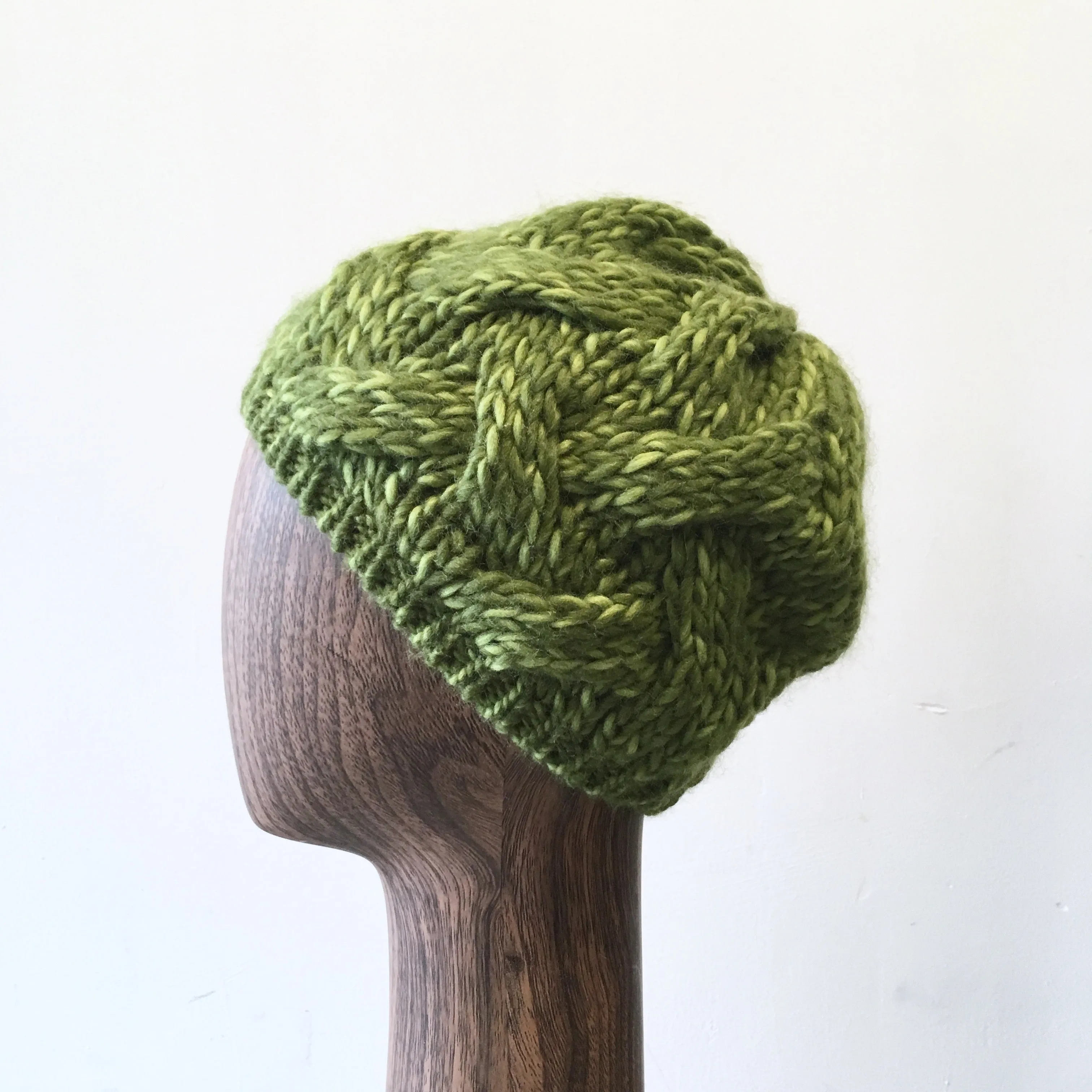 MARIA PAOLA CALUGI for ANTHROPOLOGIE green cable knit beanie