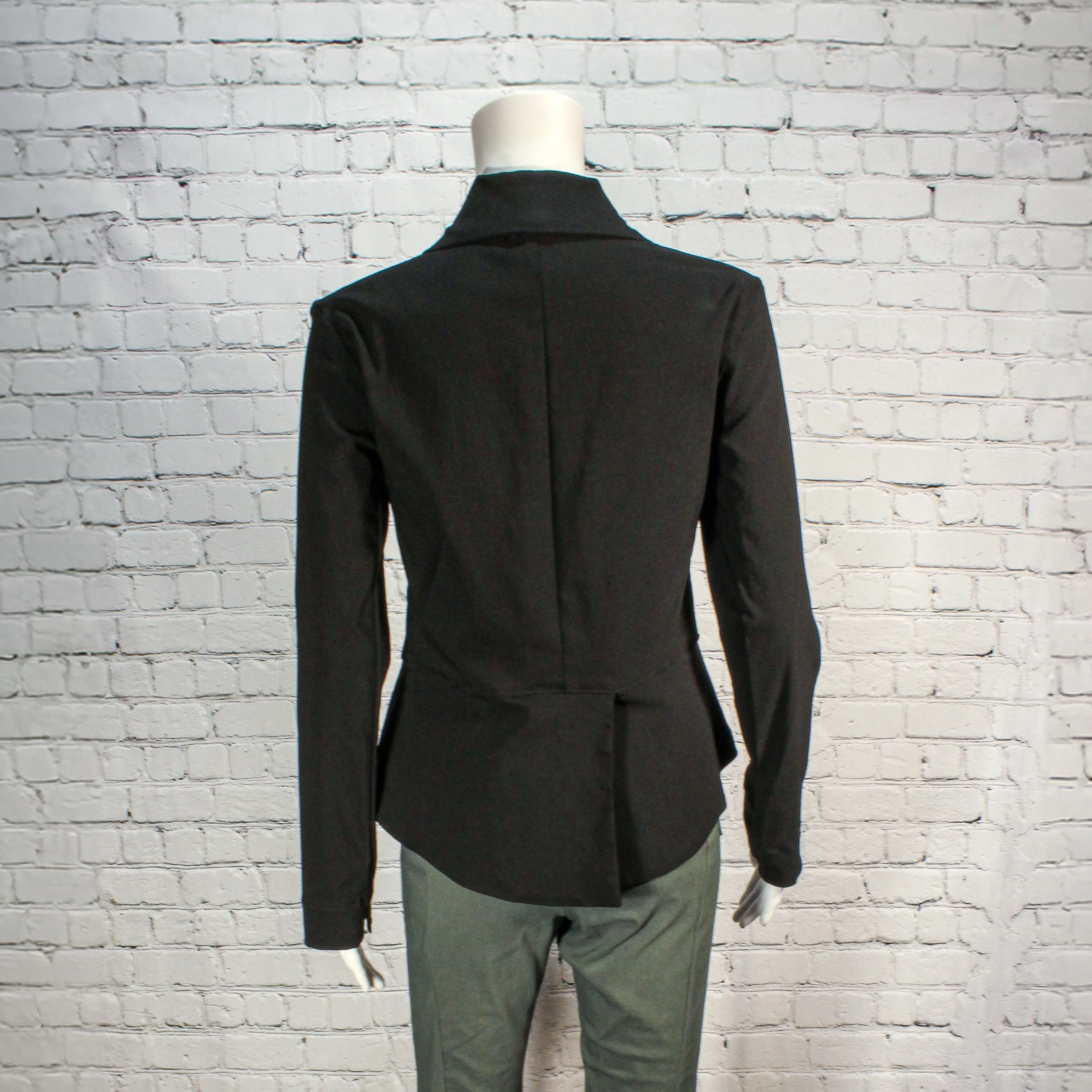 NEW! Atlantis Jacket in Black by Porto