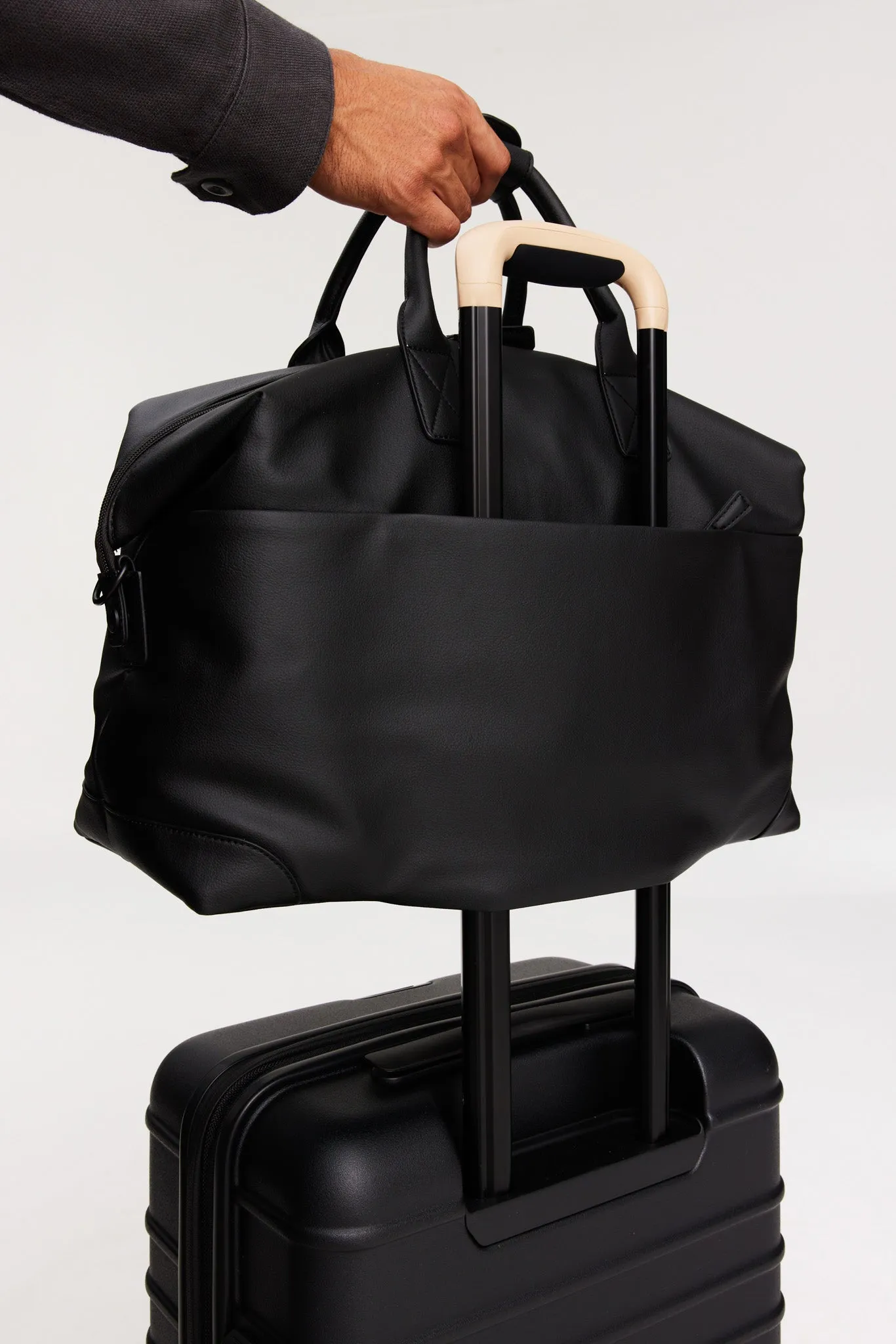 The Premium Duffle in Black