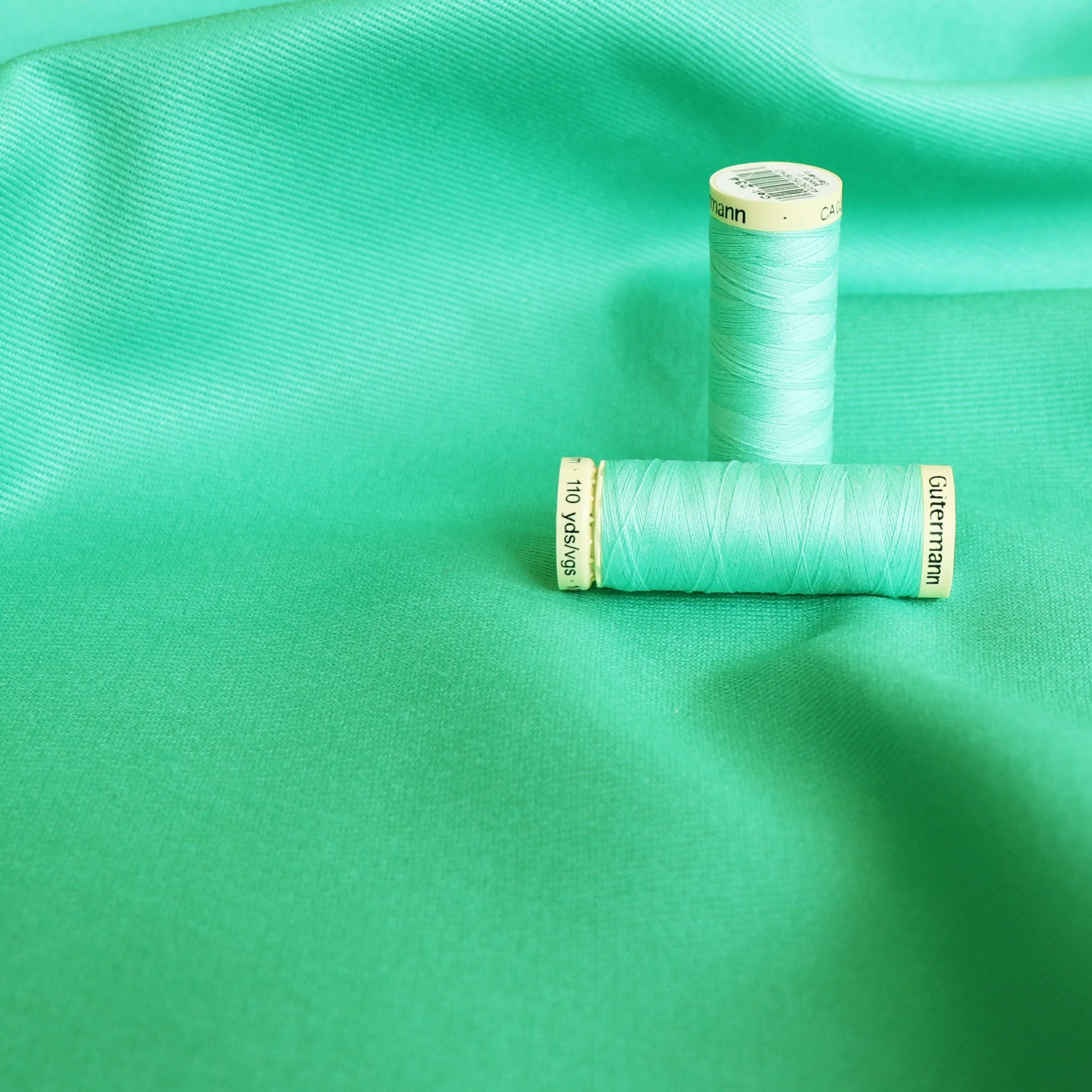 Ventana Cotton Twill Robert Kaufman - Parakeet Green