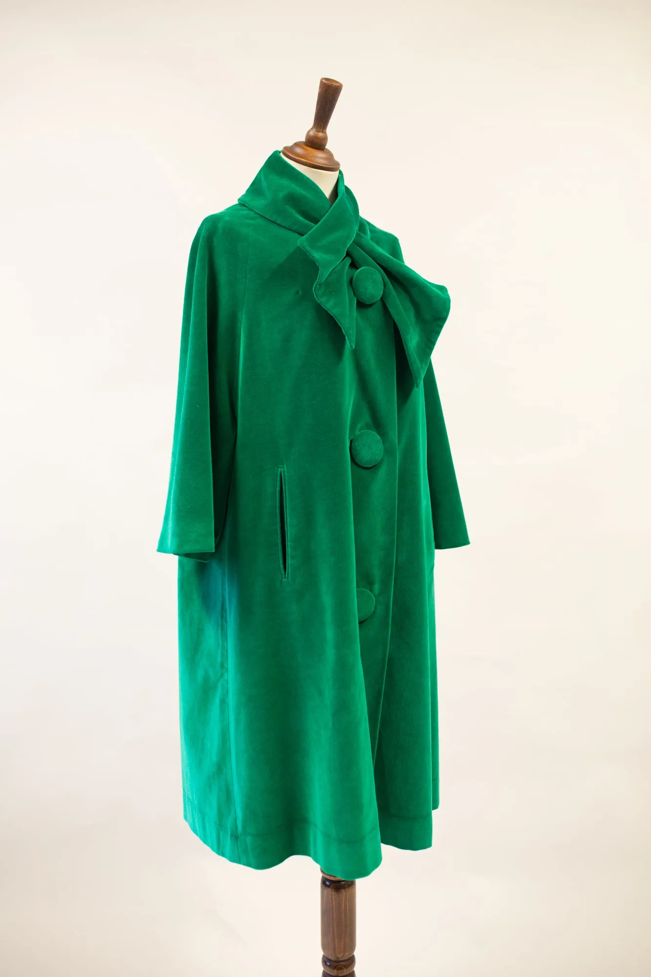 Vintage 1950s Green Velvet Coat