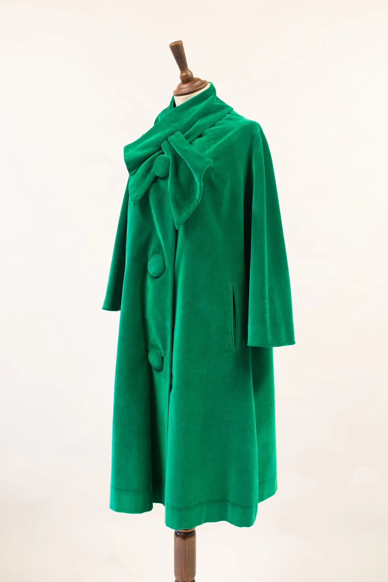 Vintage 1950s Green Velvet Coat