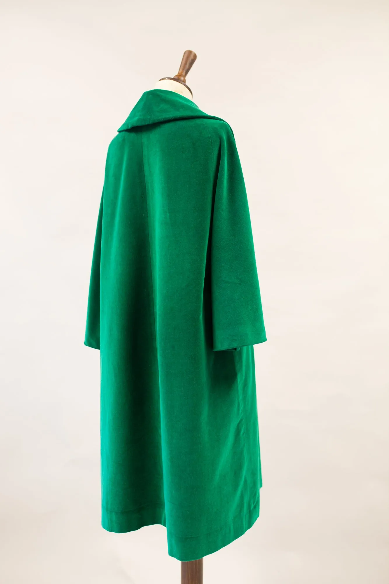 Vintage 1950s Green Velvet Coat