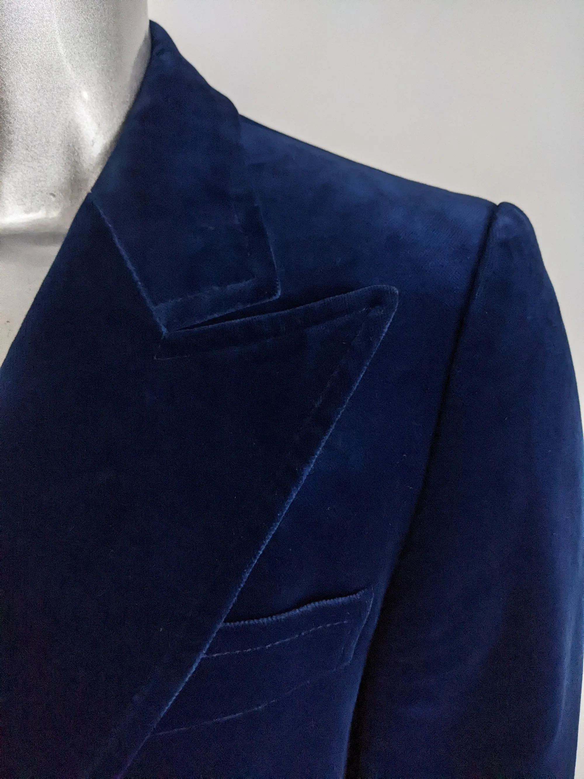 Vintage Mens Blue Velvet Peak Lapels Dinner Jacket, 1970s