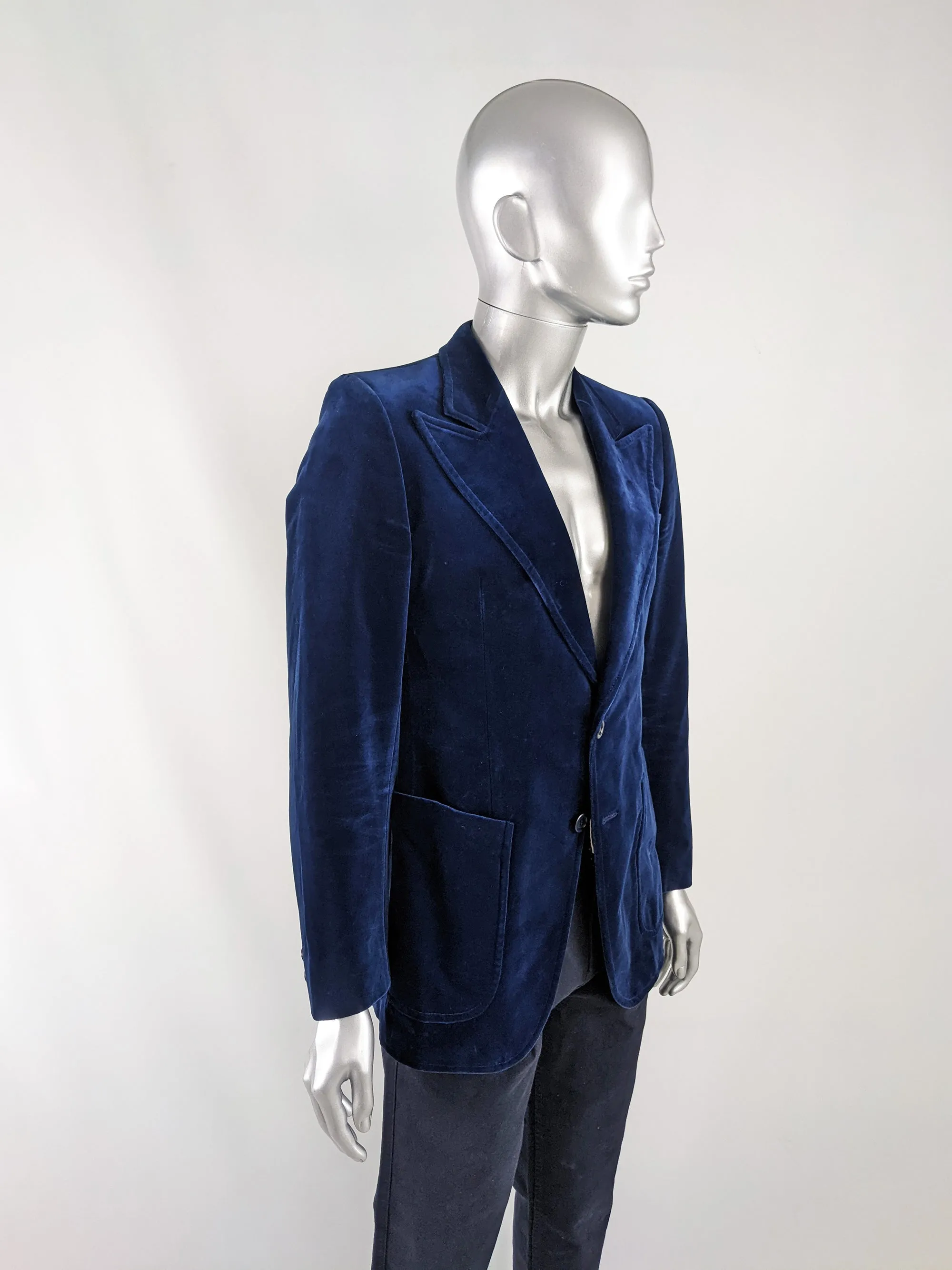 Vintage Mens Blue Velvet Peak Lapels Dinner Jacket, 1970s