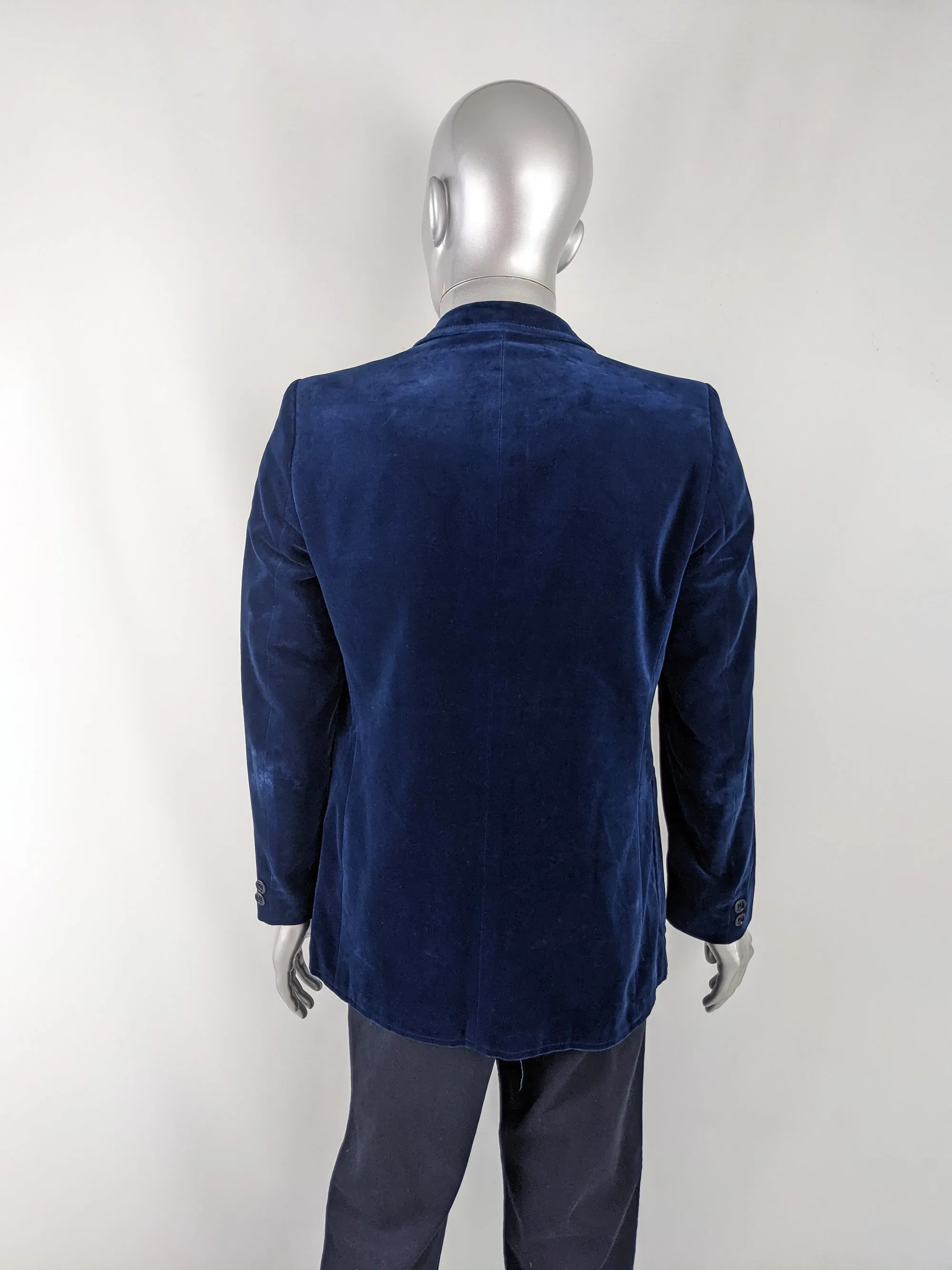 Vintage Mens Blue Velvet Peak Lapels Dinner Jacket, 1970s