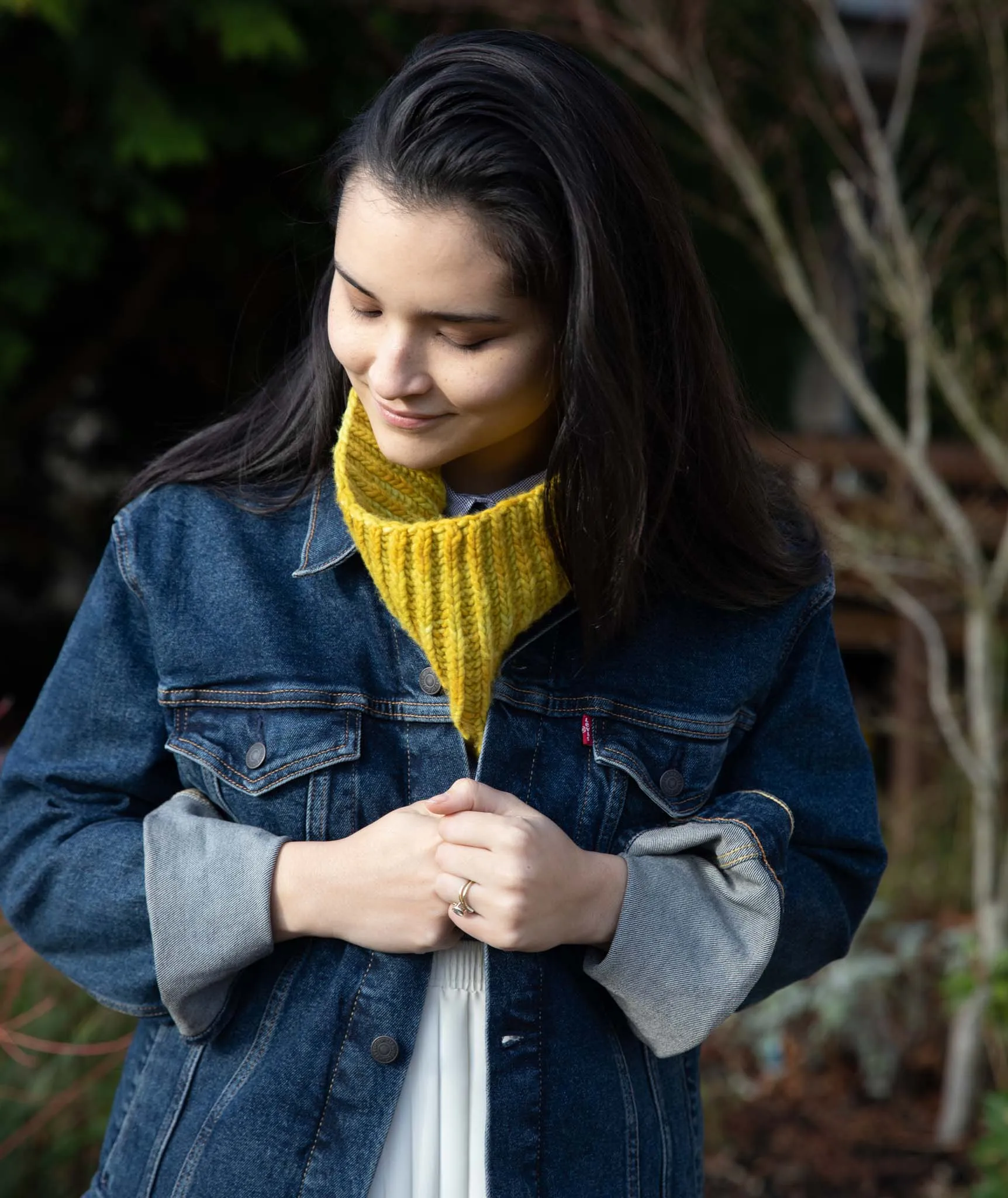 Worsted Fisherman's Rib Cowl Using Manos Maxima